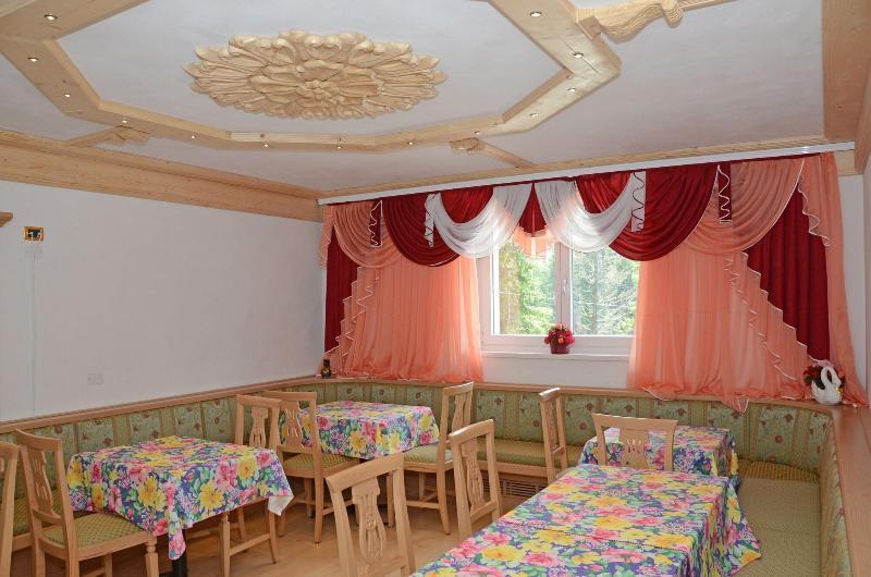 Hotel La Roccia Passo del Tonale Εξωτερικό φωτογραφία