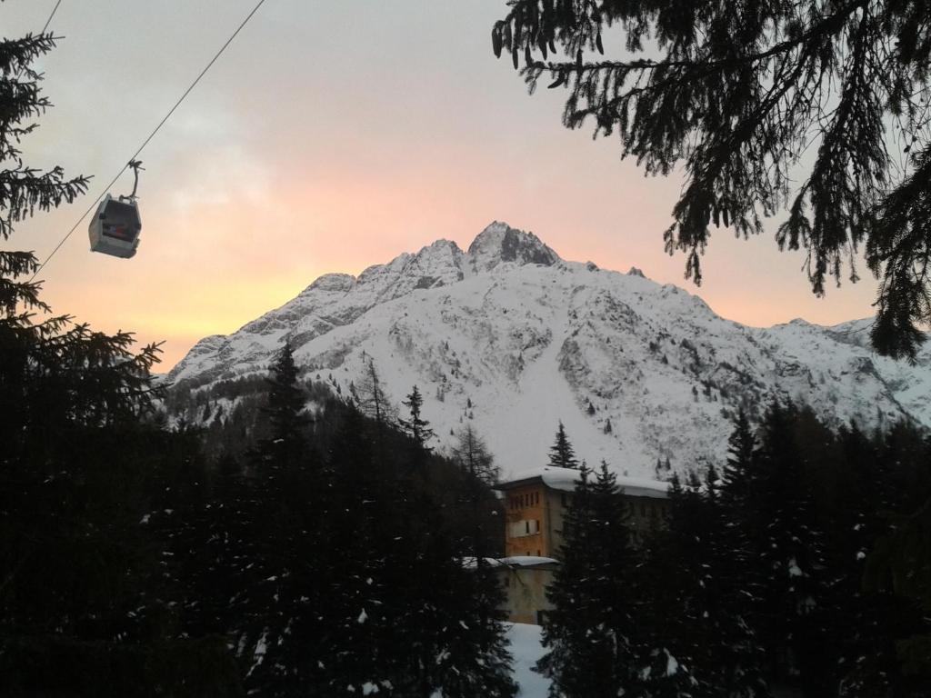 Hotel La Roccia Passo del Tonale Εξωτερικό φωτογραφία